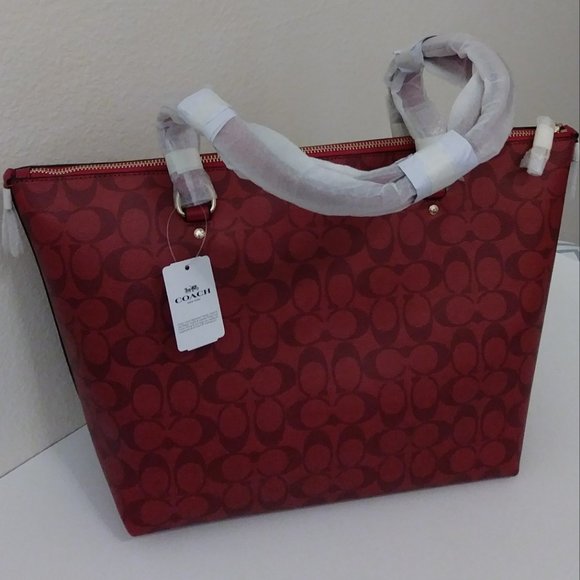Coach Gallery Tote Red Signature Canvas - Picture 6 of 16